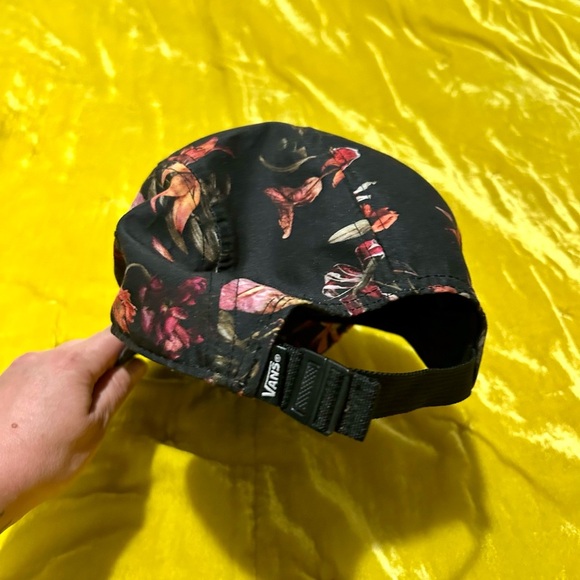 Vans Black and Red Floral Cap - Dark Floral - Picture 2 of 3